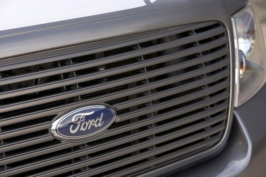 Ford F-150 FX2 Sport 2004 года  (фото 2 из 14)